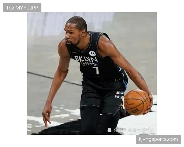 比卢普斯利用无球跑动拉开空间，助力控卫核心组织效率提升