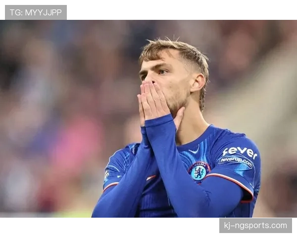 切尔西多线作战压力加剧，频繁轮换致球队默契度明显下滑